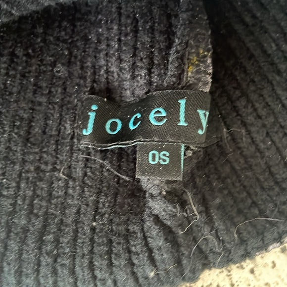 JOCELYN SILVER METALLIC FOX FUR POM-POM BEANIE HAT - Picture 5 of 5